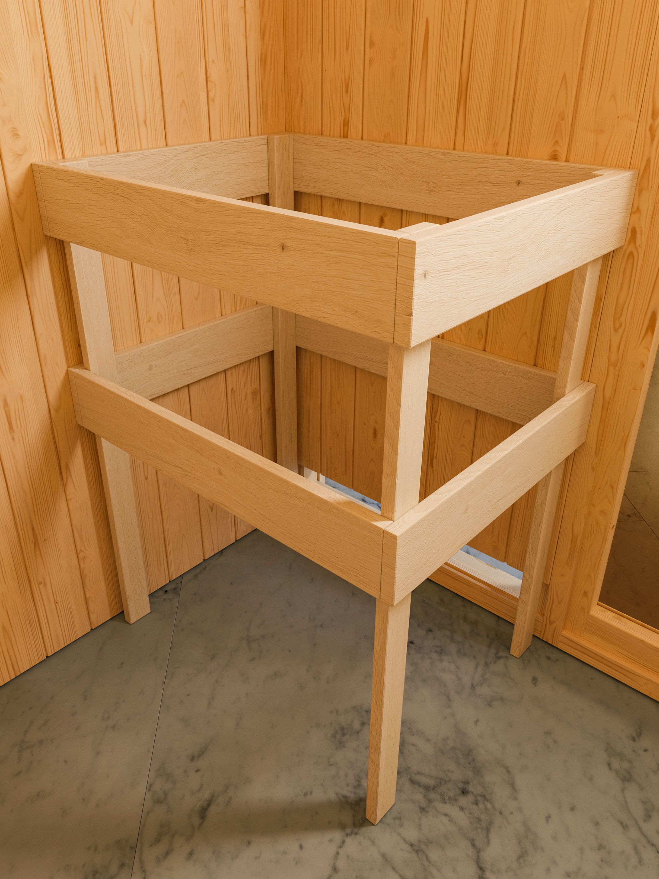 Massivholz-Bauweise der Karibu Gartensauna aus 38 mm Wandstärke mit doppelter Nut und Feder