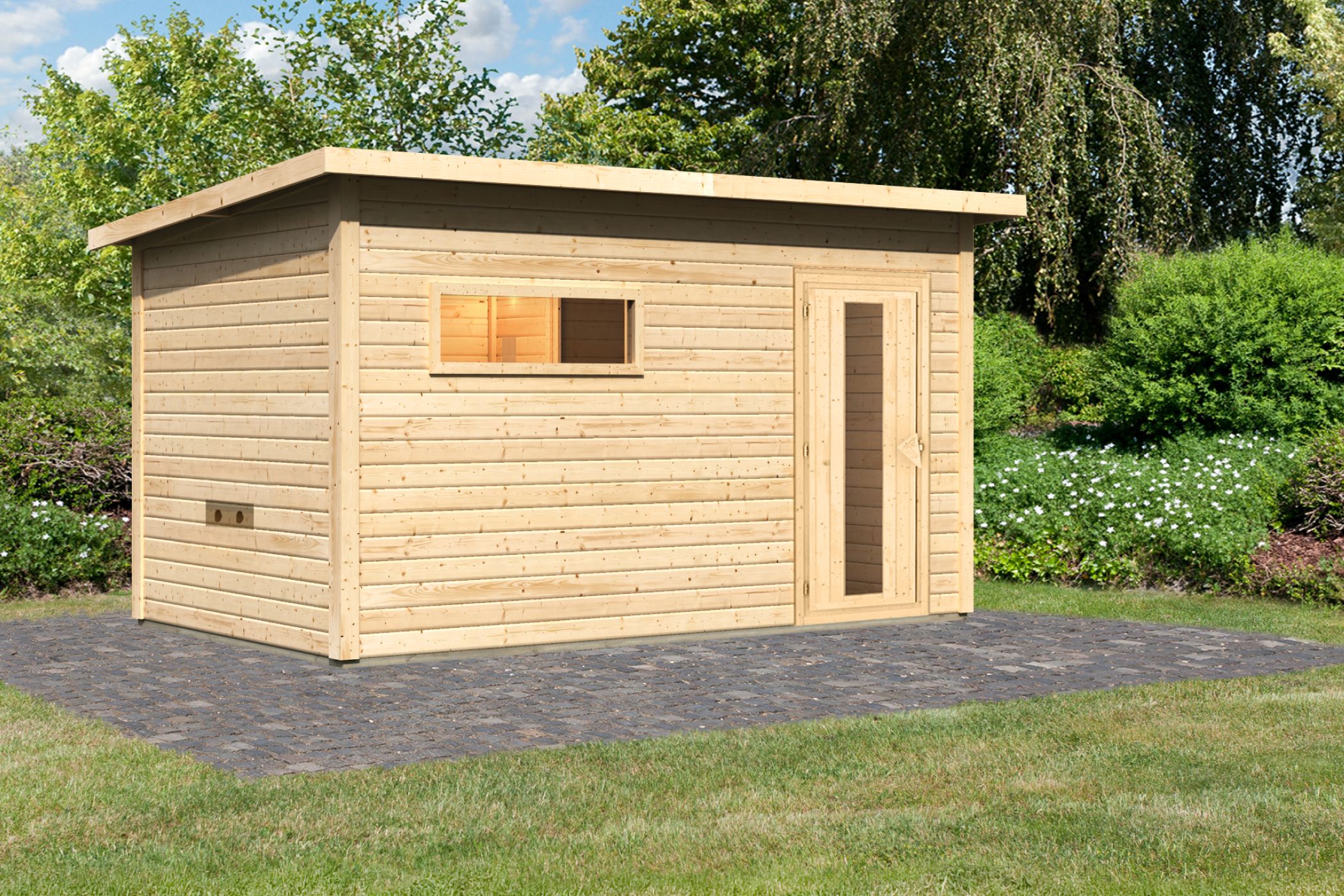 Karibu Saunahaus Hytti 6 als Gartensauna aus Massivholz im Garten mit Glasfront